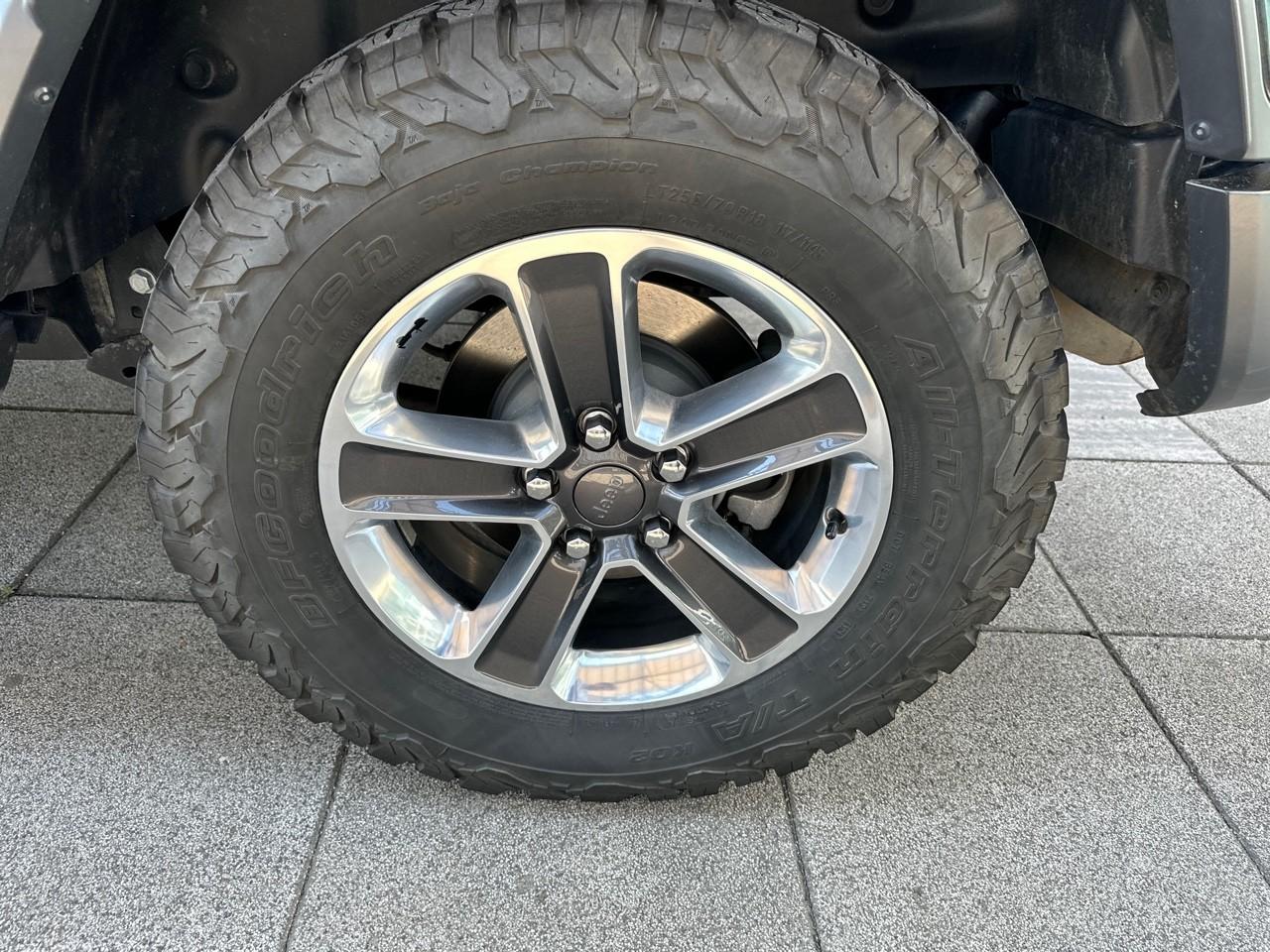 Jeep Jeep Wrangler usata, con 40,00 gigabyte memoria interna/hd