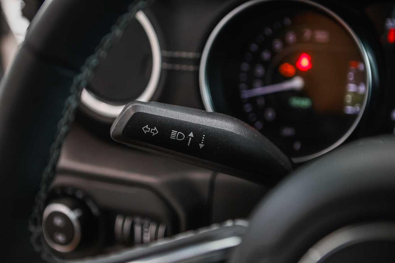 Jeep Jeep Wrangler usata, con 8 altoparlanti