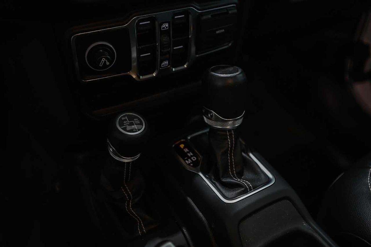 Jeep Jeep Wrangler usata, con contenitore portaoggetti