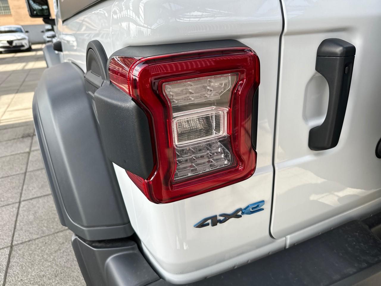 Jeep Jeep Wrangler usata, con assistenza alla frenata di emergenza