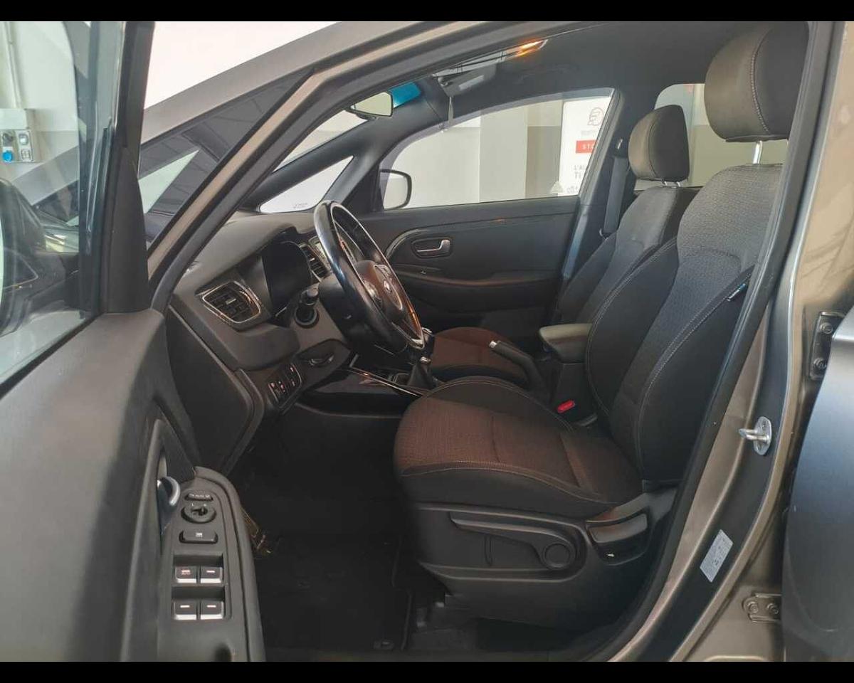 Kia Kia Carens usata, con 6x Airbag (fontali + laterali + testa)