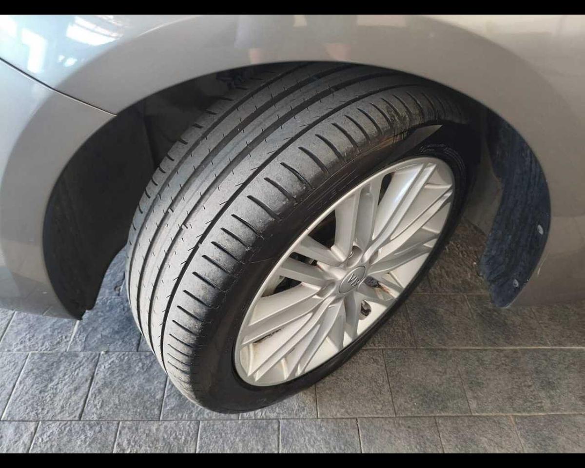 Kia Kia Carens usata, con sistema di navigazione