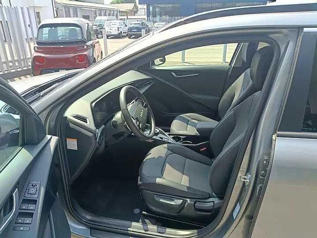 Kia Kia Niro usata, con 2 porte usb posteriori (solo funzione di ricarica)