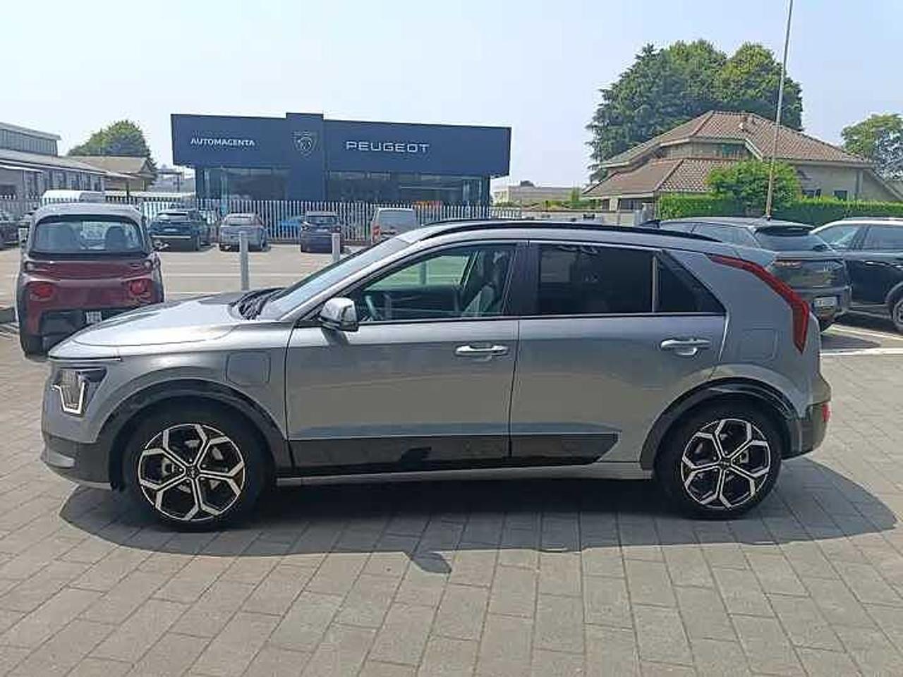 Kia Kia Niro usata, con aletta parasole con illuminazione