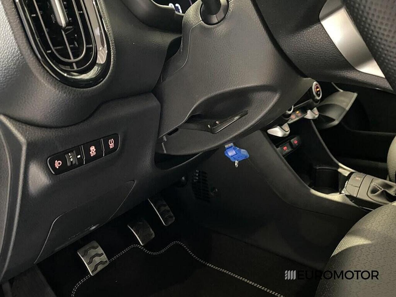 Kia Kia Picanto usata, con bracciolo porta oggetti