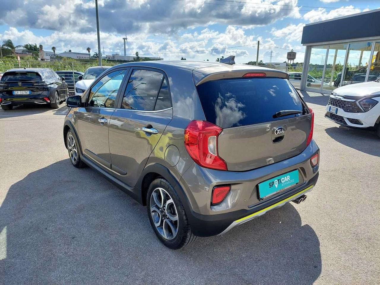 Kia Kia Picanto usata, con bracciolo porta oggetti