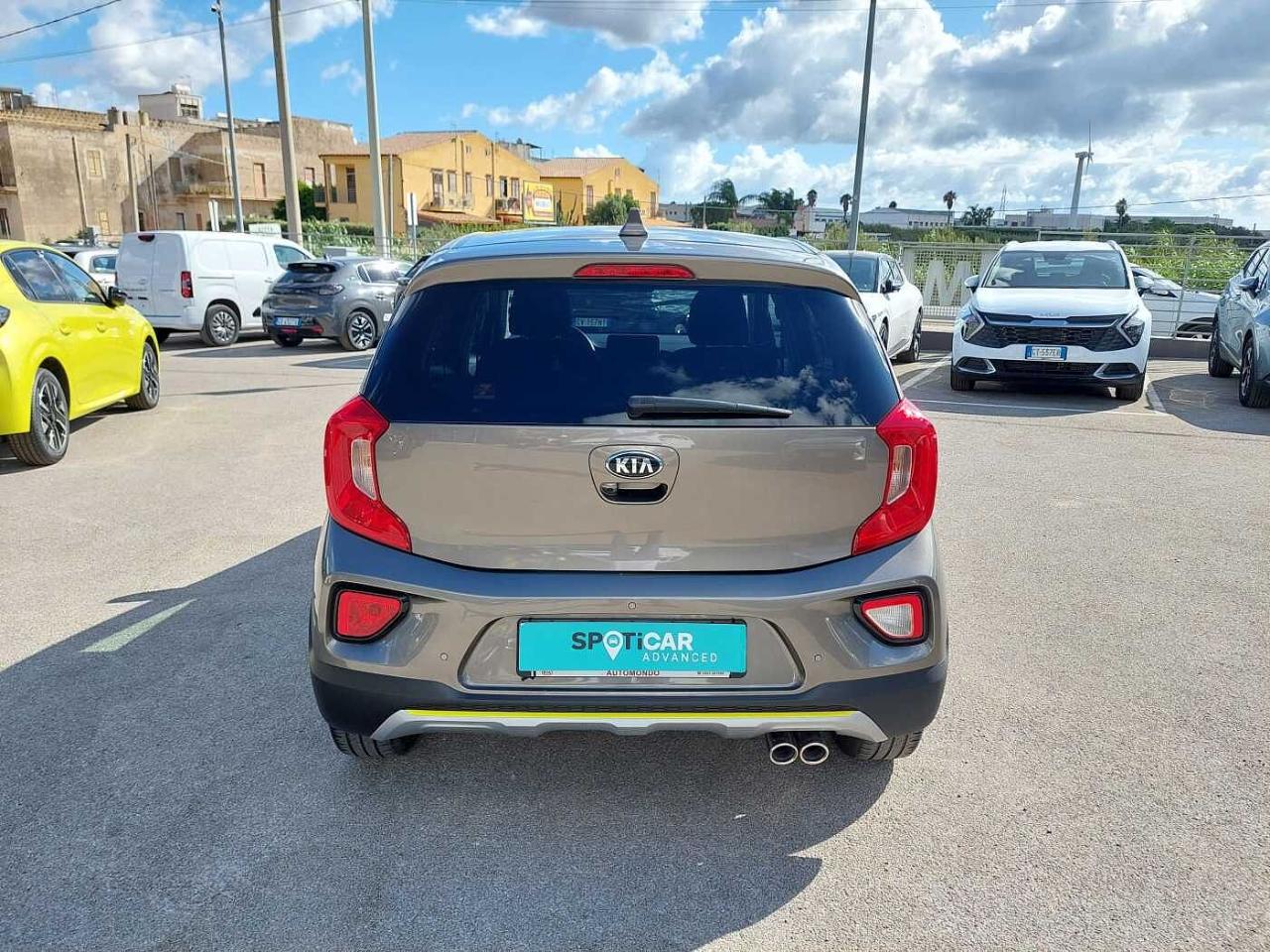 Kia Kia Picanto usata, con cerchi in lega leggera