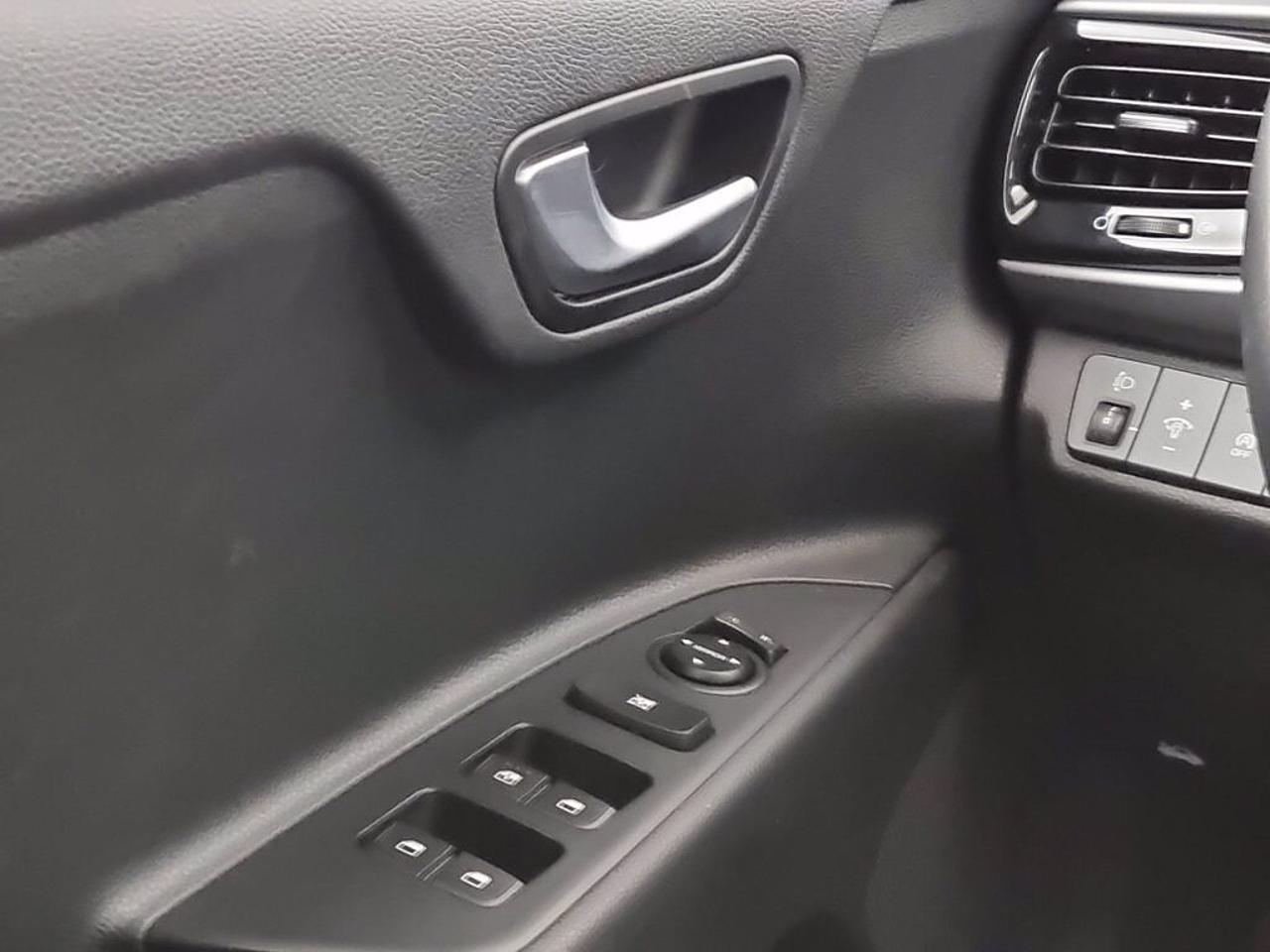 Kia Kia Rio usata, con abs / esc / hac