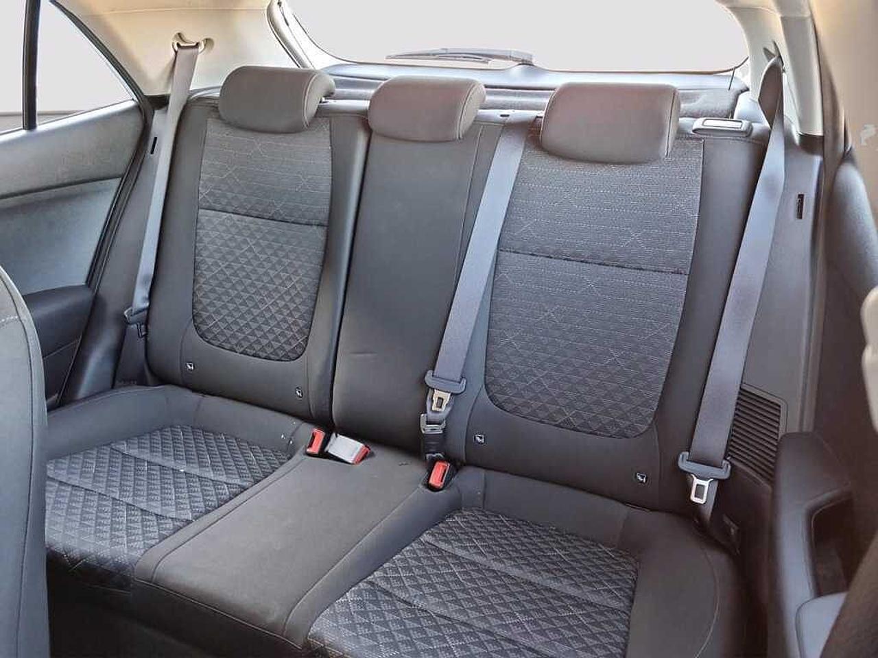 Kia Kia Rio usata, con 4 airbag (2 frontali + 2 laterali)