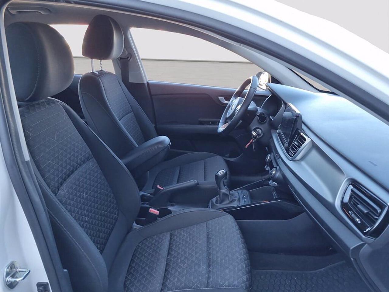 Kia Kia Rio usata, con 5 marce