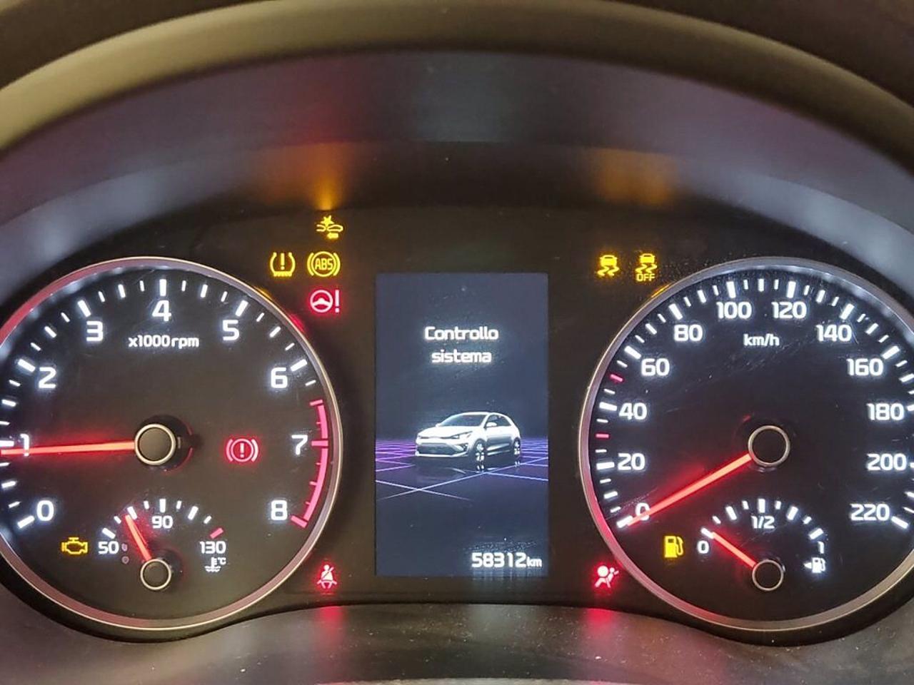 Kia Kia Rio usata, con alzacristalli anteriori/posteriori elettrici