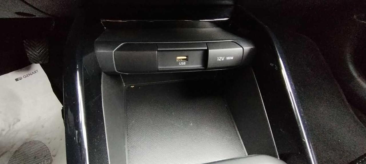 Kia Kia Rio usata, con assistenza alla frenata