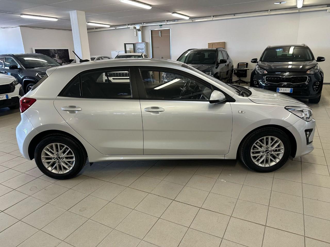 Kia Kia Rio usata 18