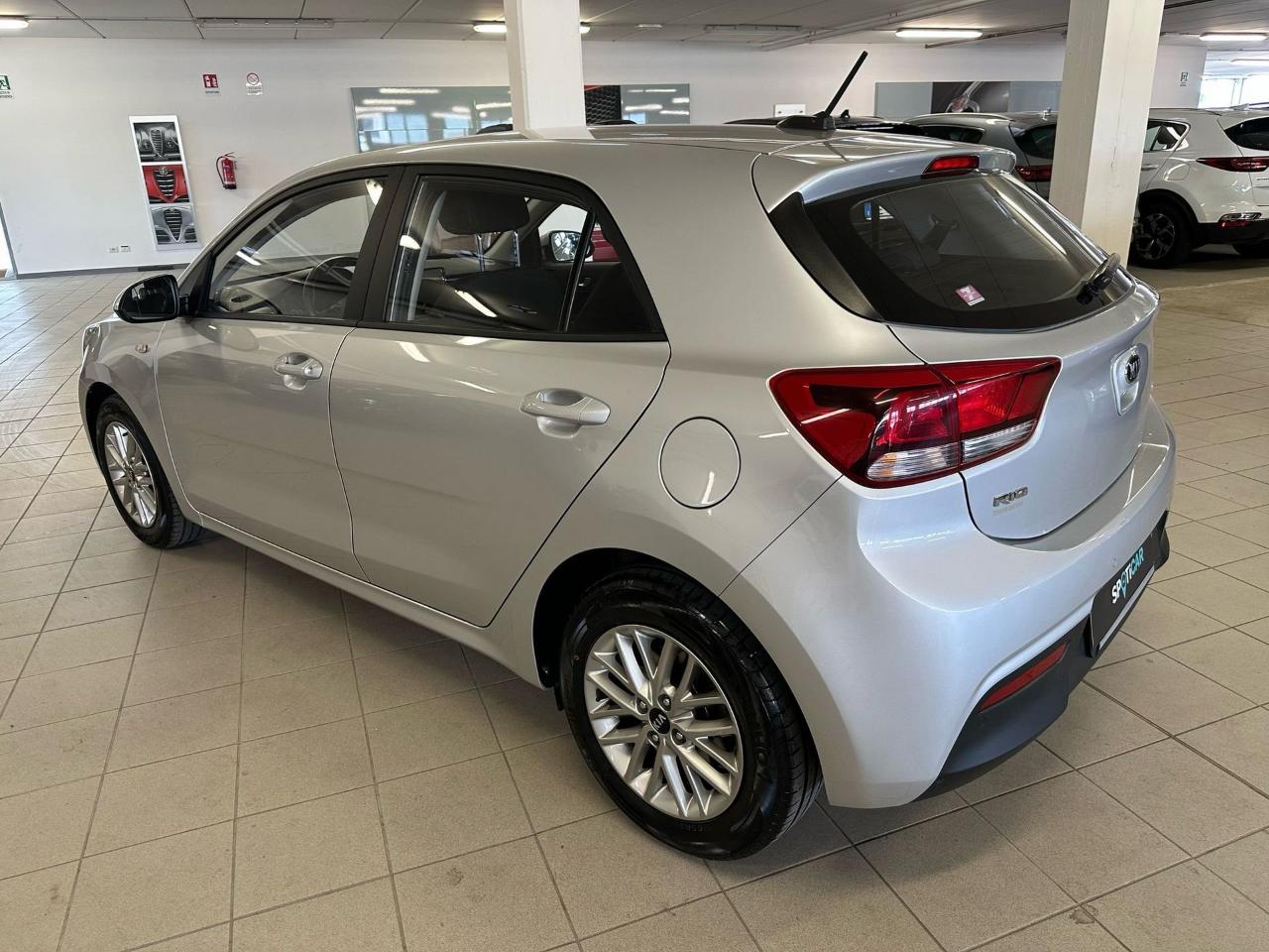 Kia Kia Rio usata 22