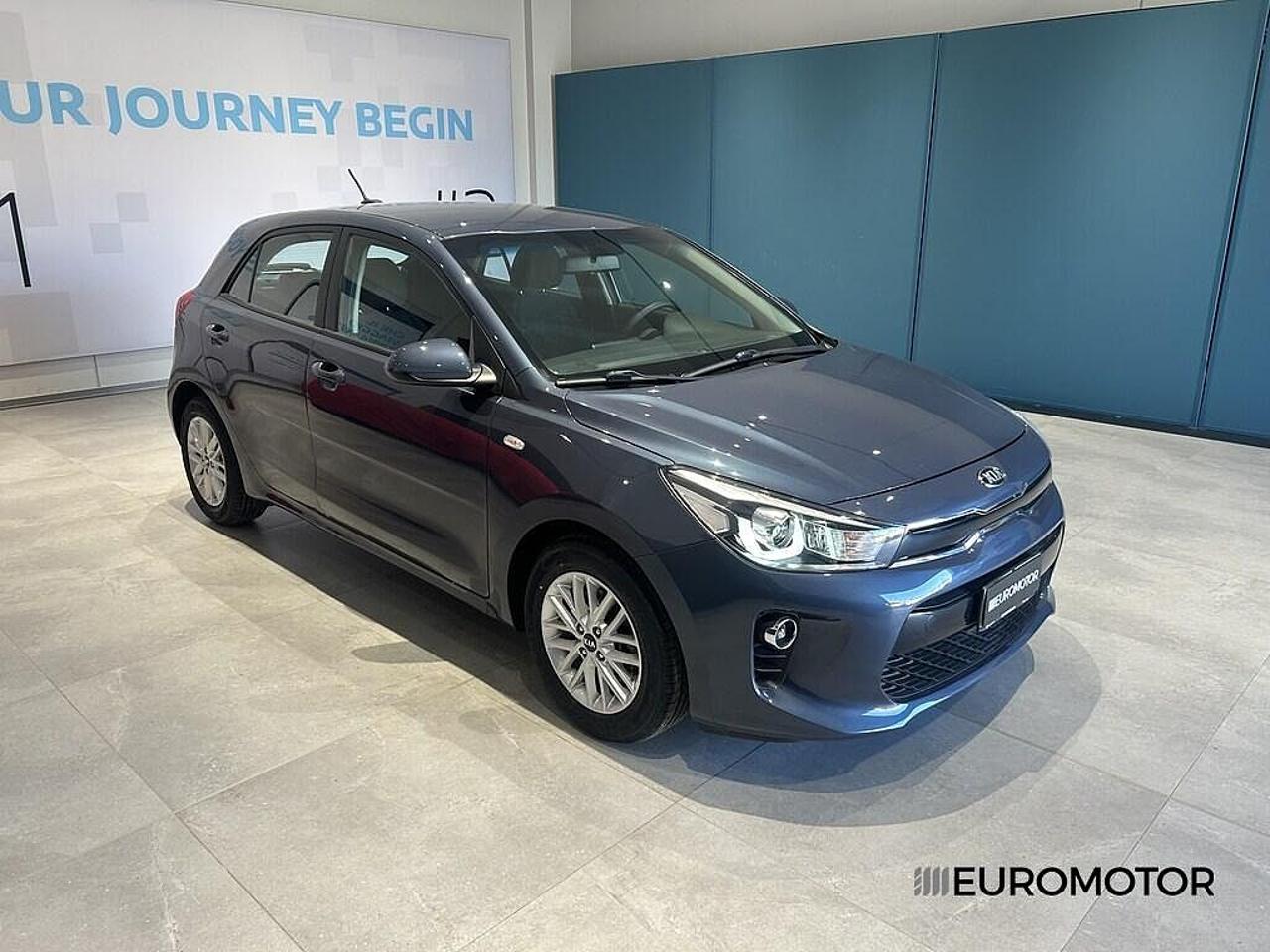 Kia Kia Rio usata, con tessuto