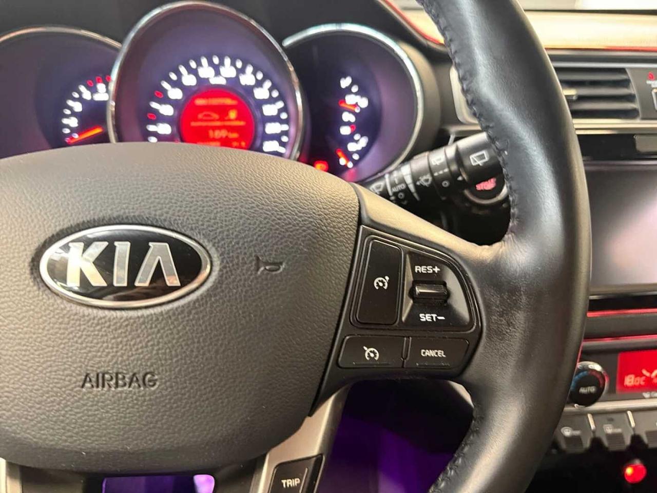 Kia Kia Rio usata 8