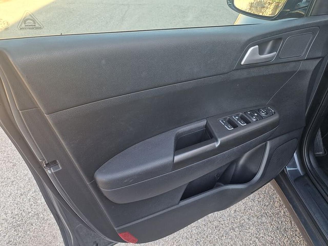 Kia Kia Sportage usata, con sedile posteriore sdoppiabile