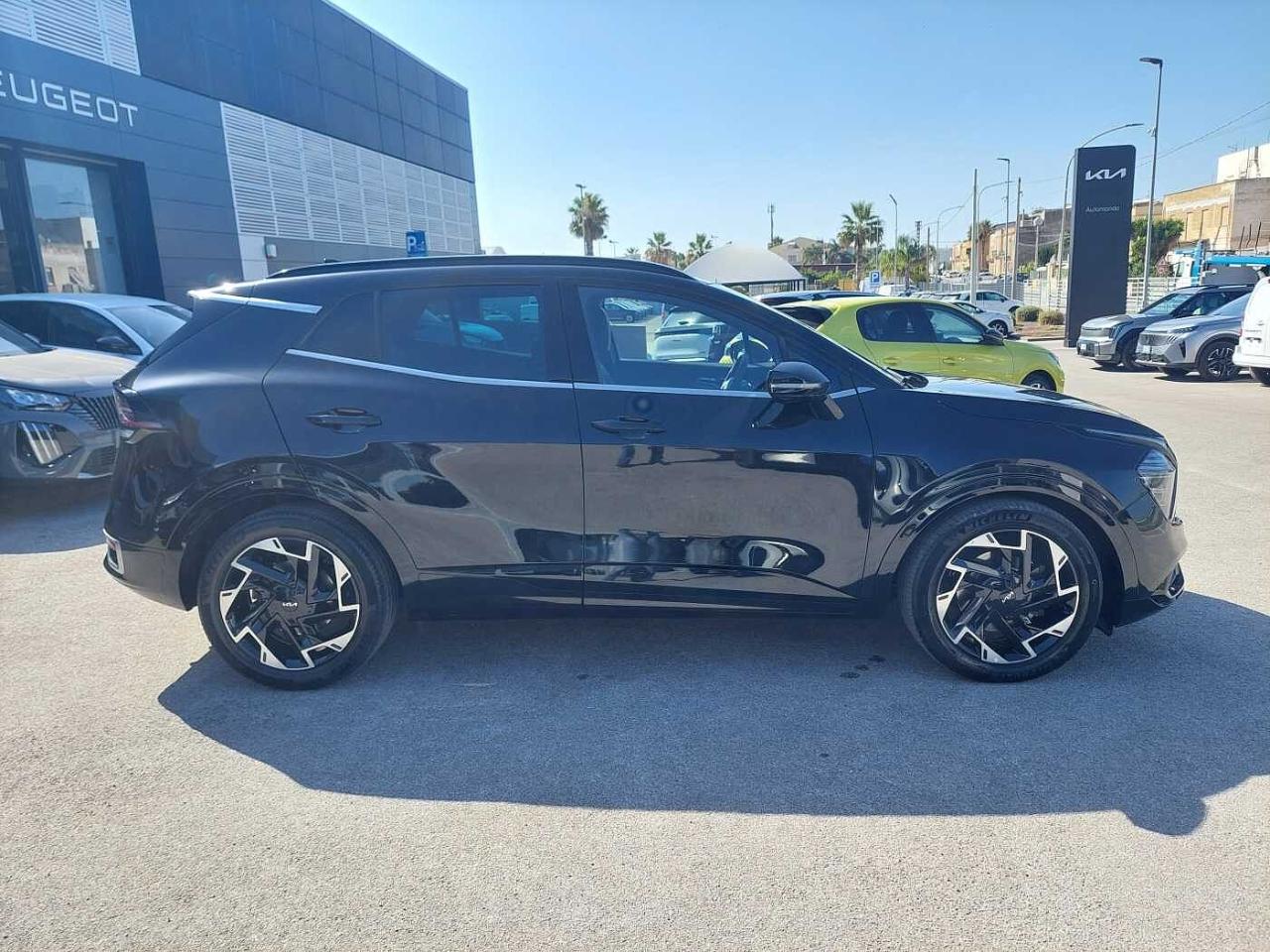 Kia Kia Sportage usata, con barre longitudinali al tetto