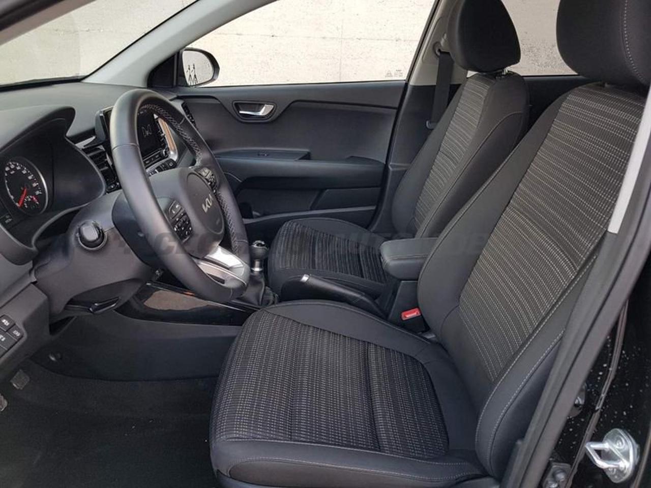 Kia Kia Stonic usata, con cerchi in lega