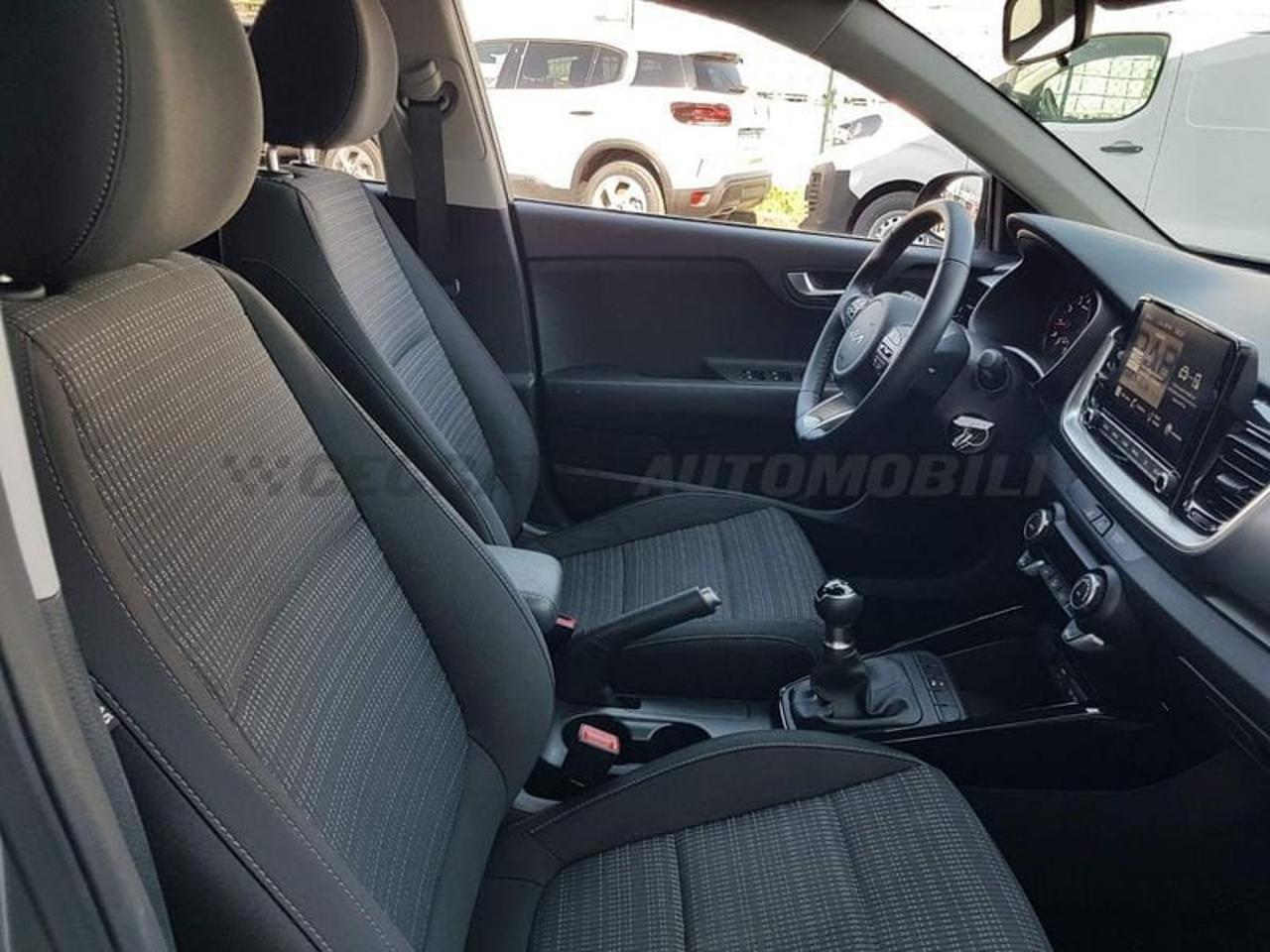 Kia Kia Stonic usata 17