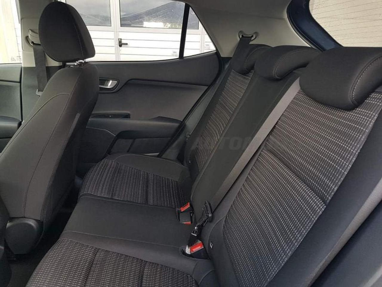 Kia Kia Stonic usata, con cerchi in lega