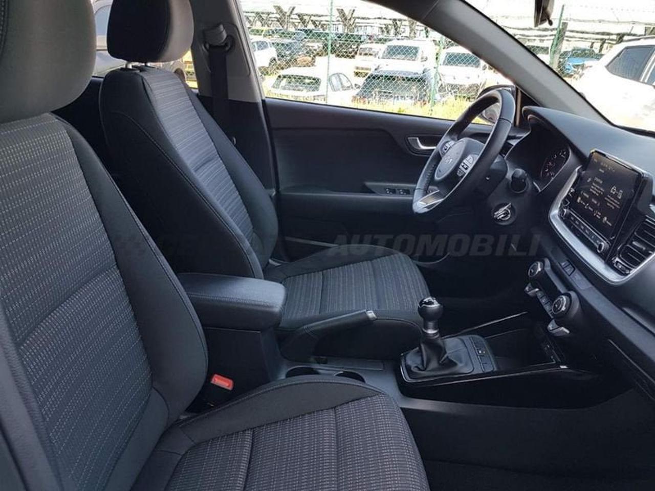 Kia Kia Stonic usata 17