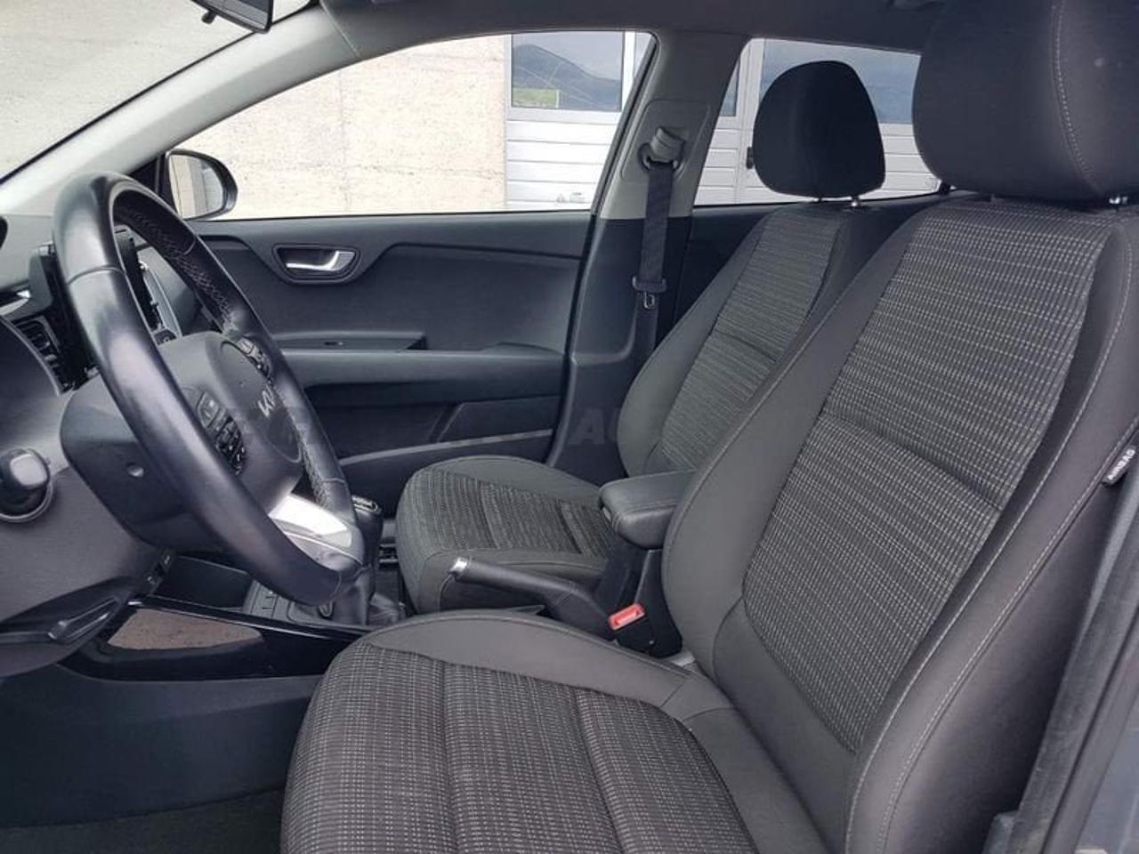 Kia Kia Stonic usata, con alzacristalli elettrici