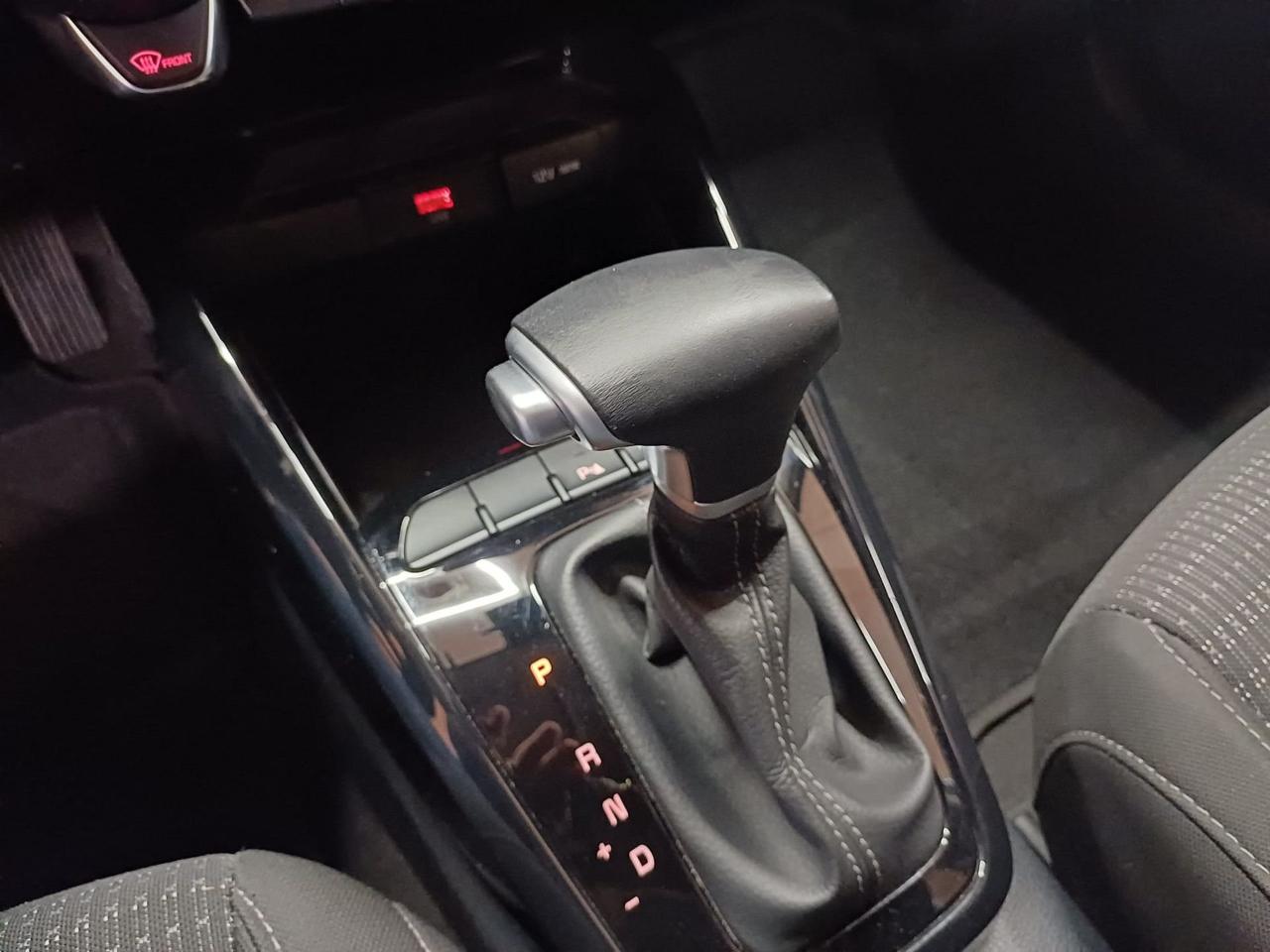 Kia Kia Stonic usata 8