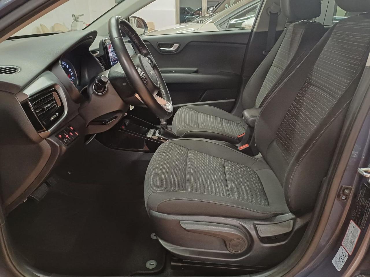 Kia Kia Stonic usata 27