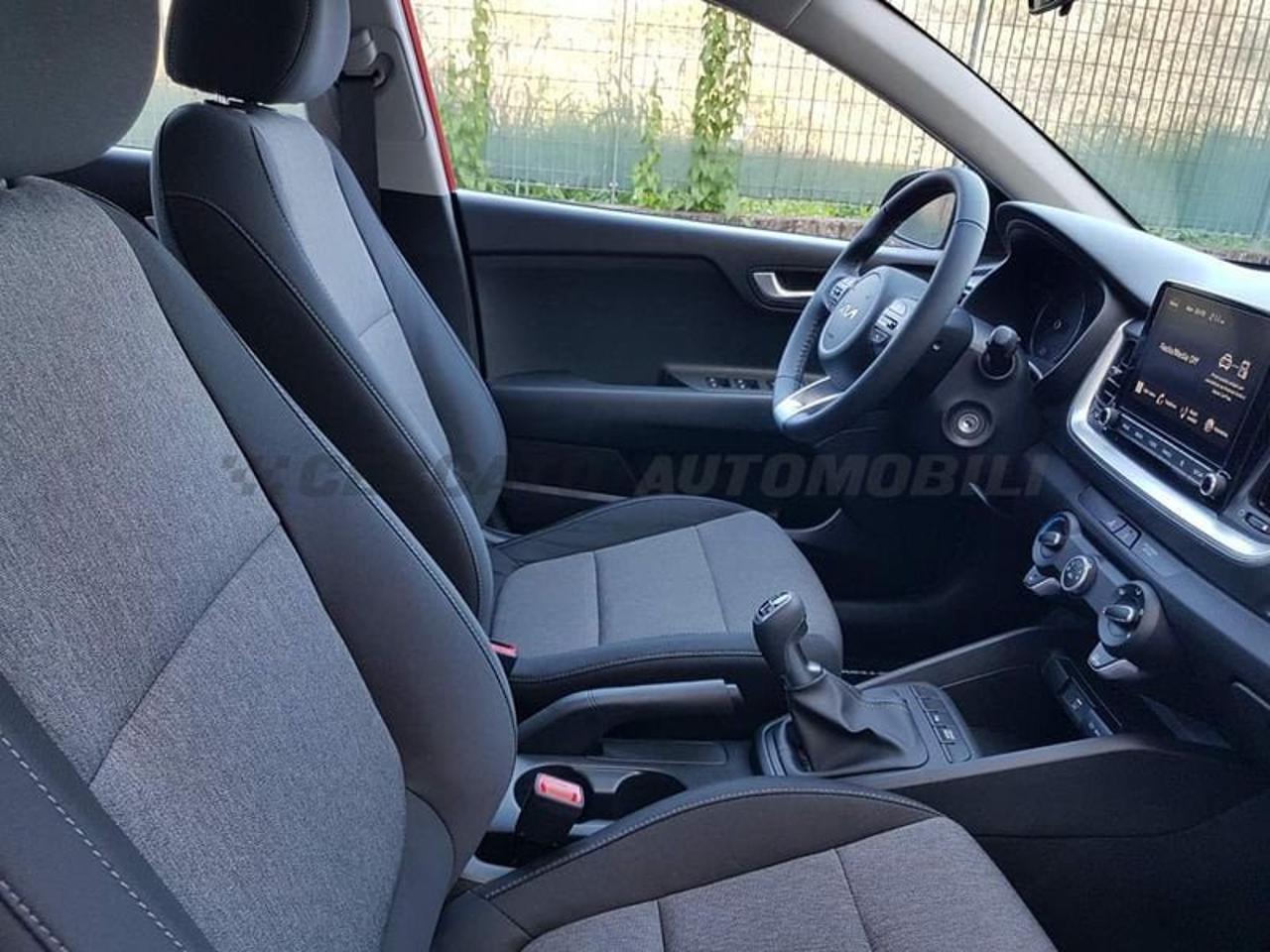 Kia Kia Stonic usata 16