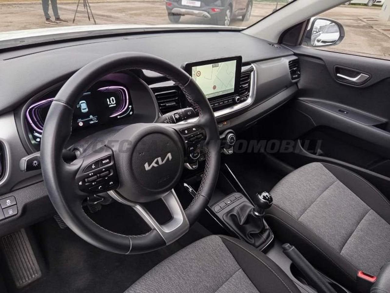 Kia Kia Stonic usata 12