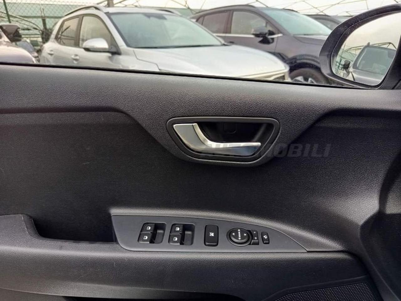 Kia Kia Stonic usata 3