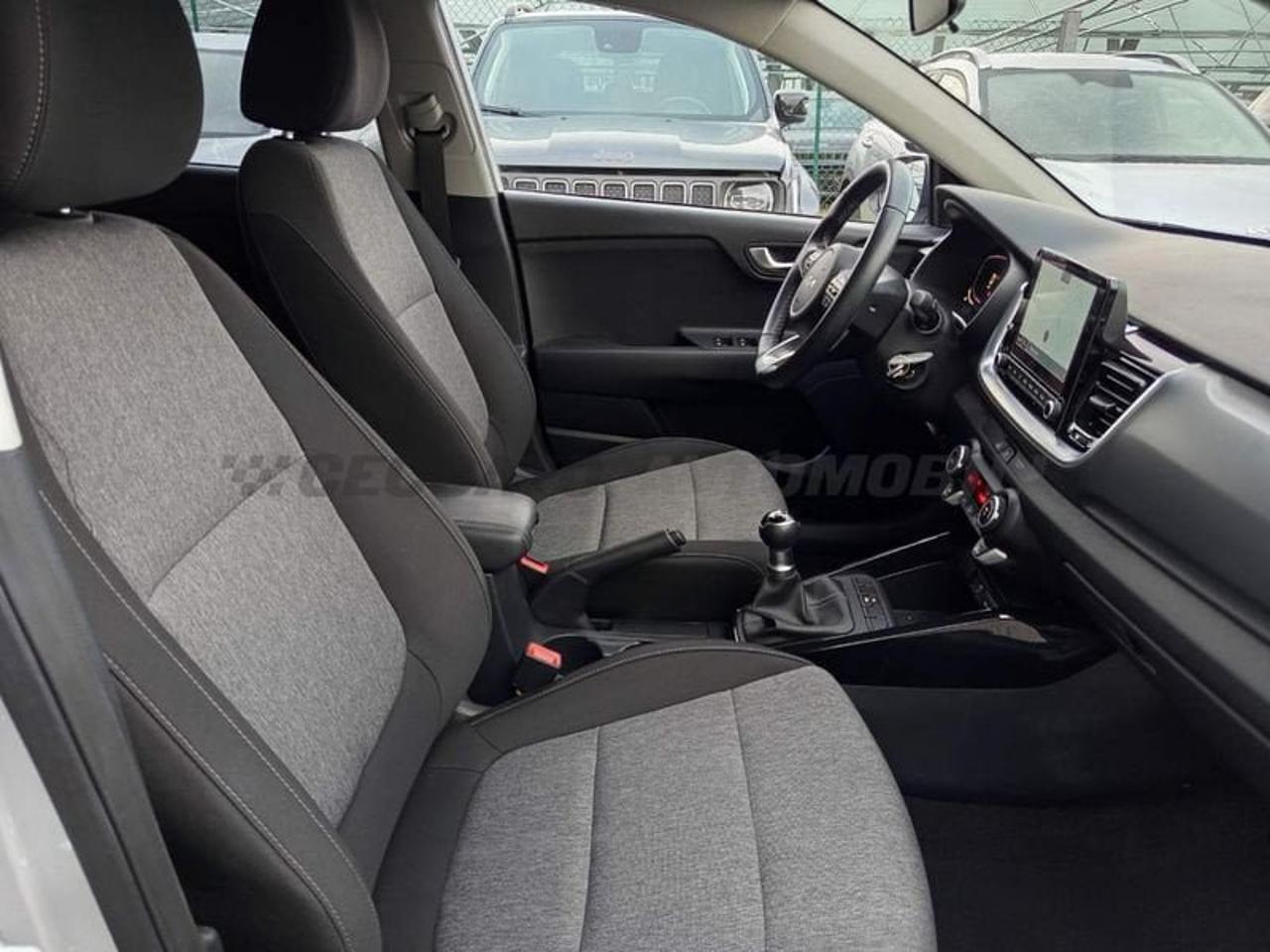 Kia Kia Stonic usata 17