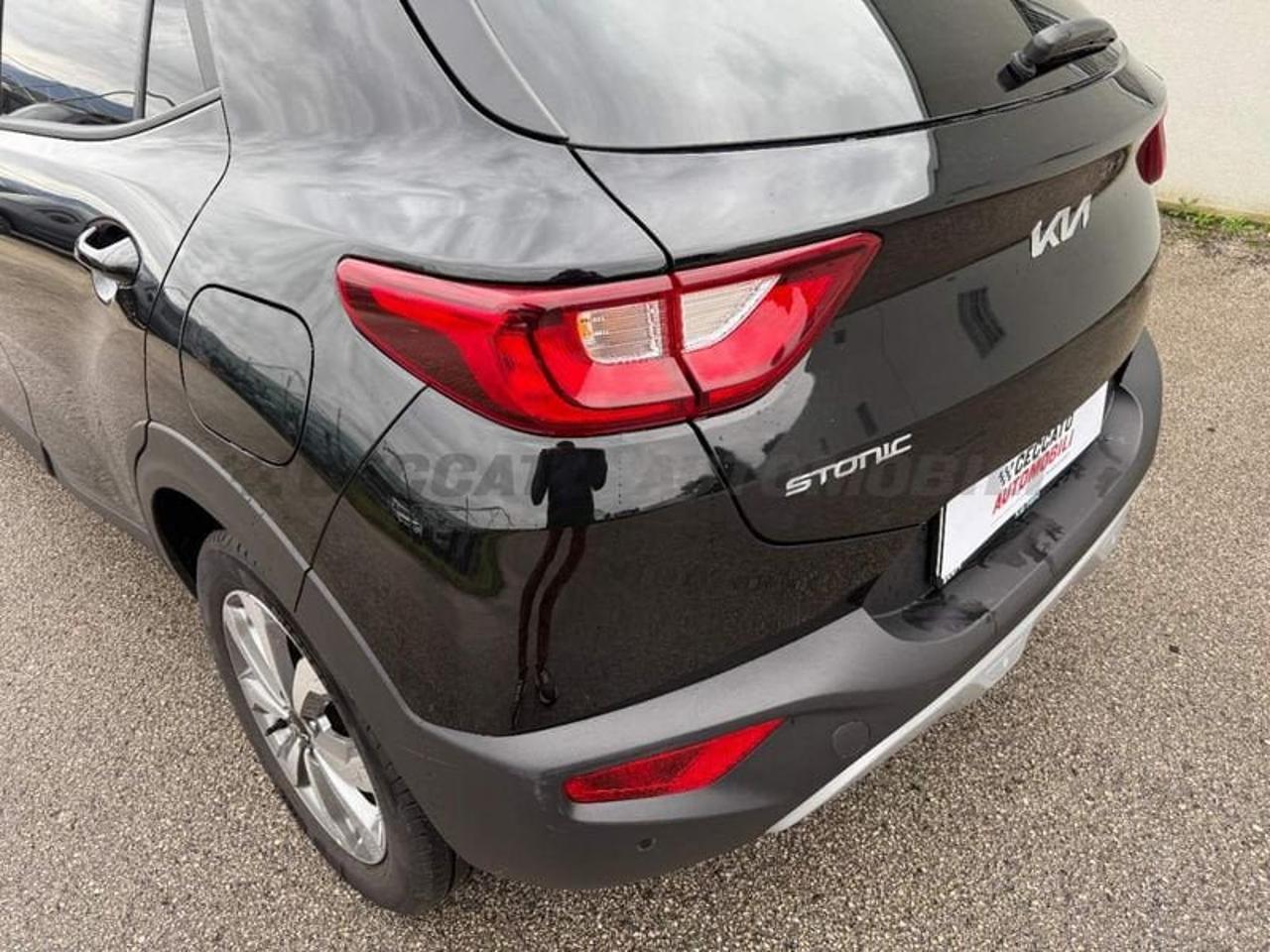 Kia Kia Stonic usata 10