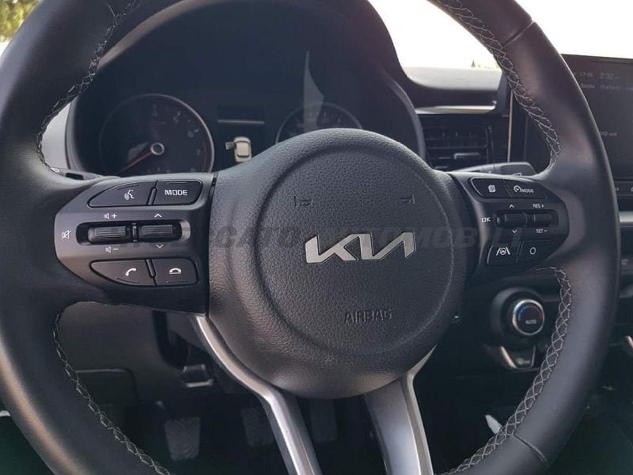 Kia Kia Stonic usata 15