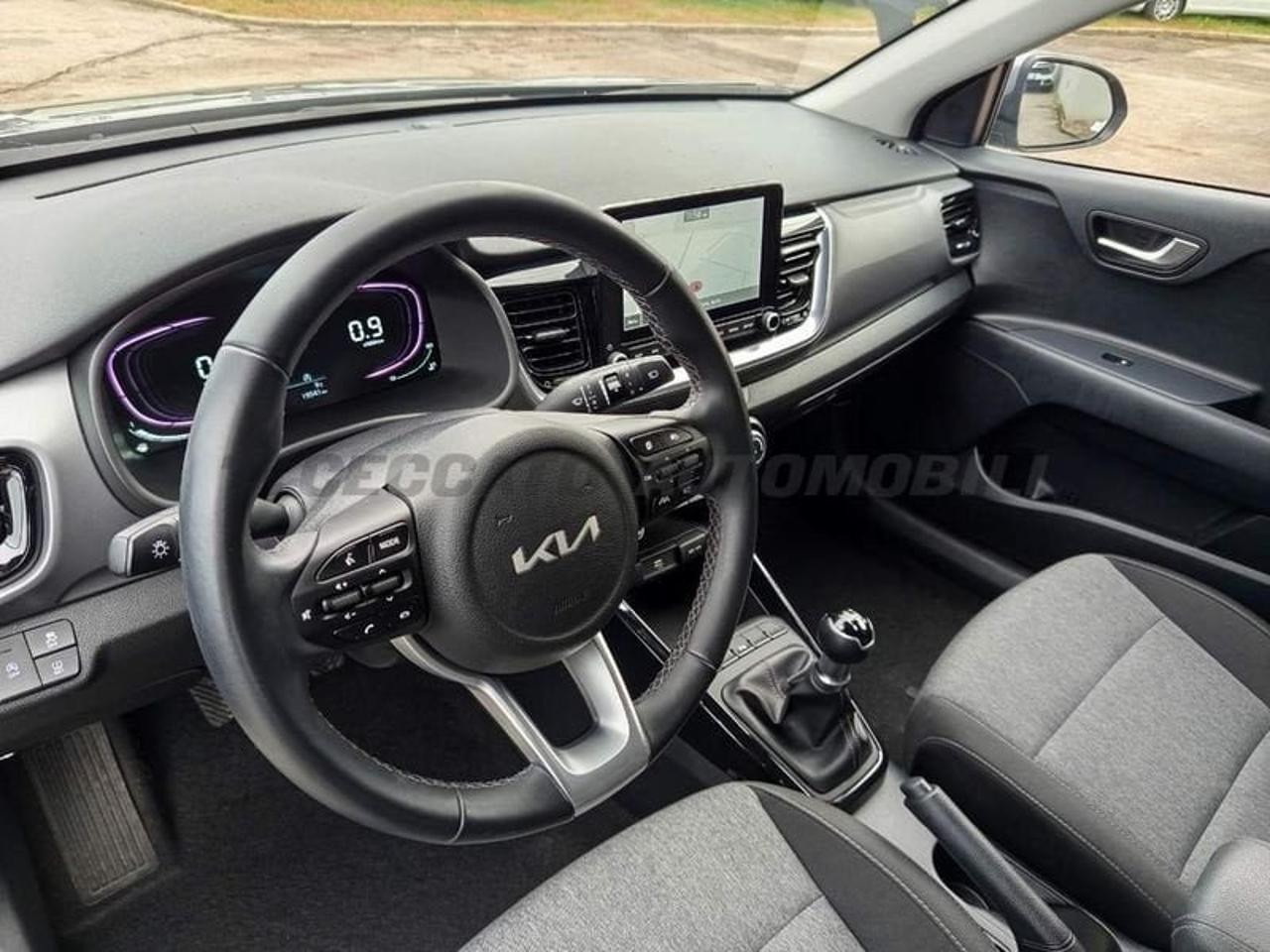 Kia Kia Stonic usata 12