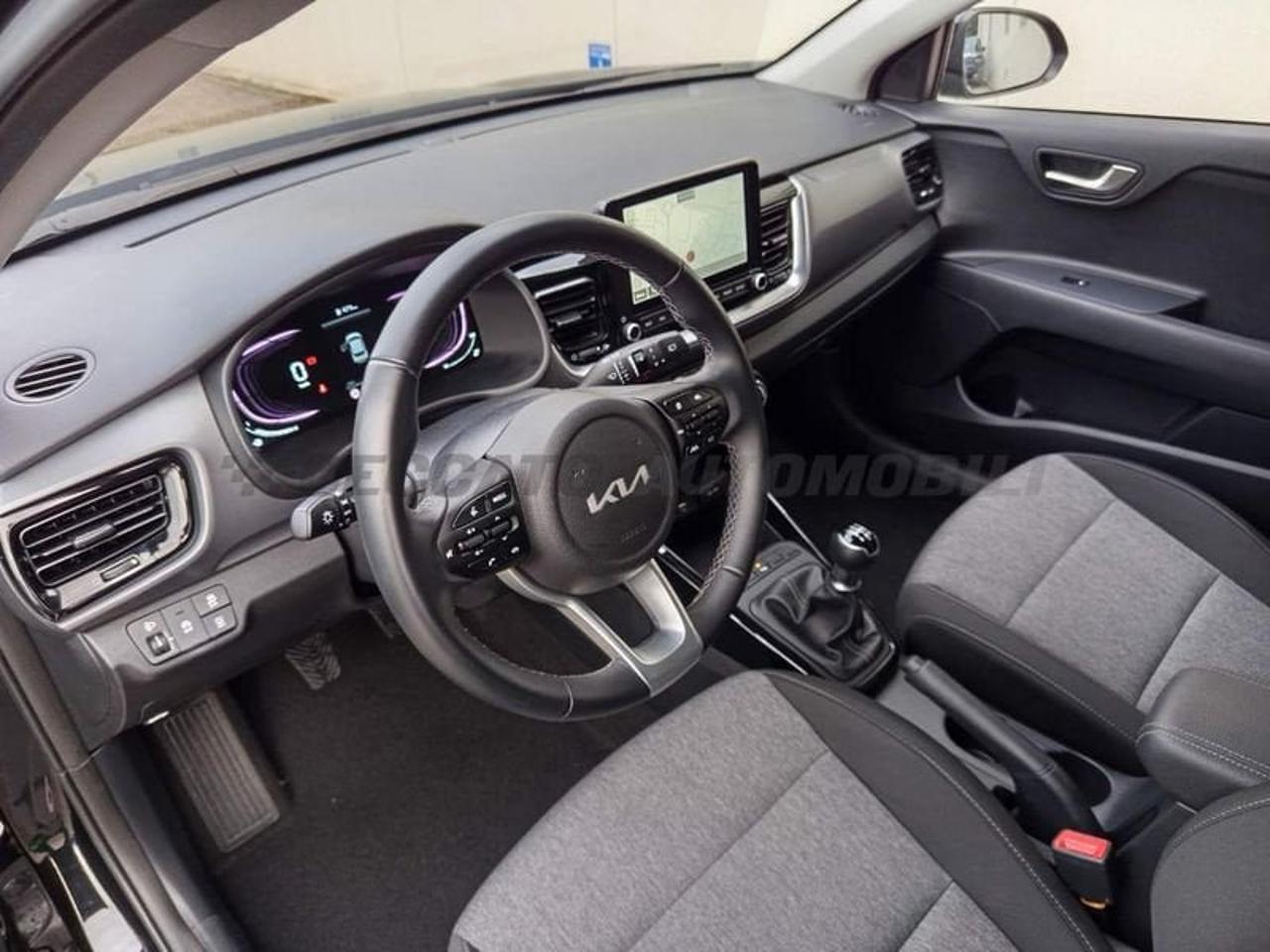 Kia Kia Stonic usata 12