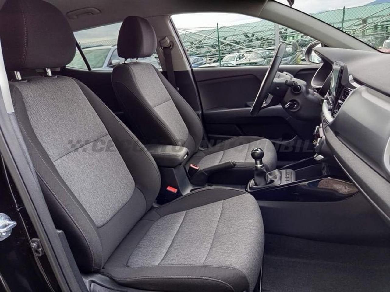 Kia Kia Stonic usata 17