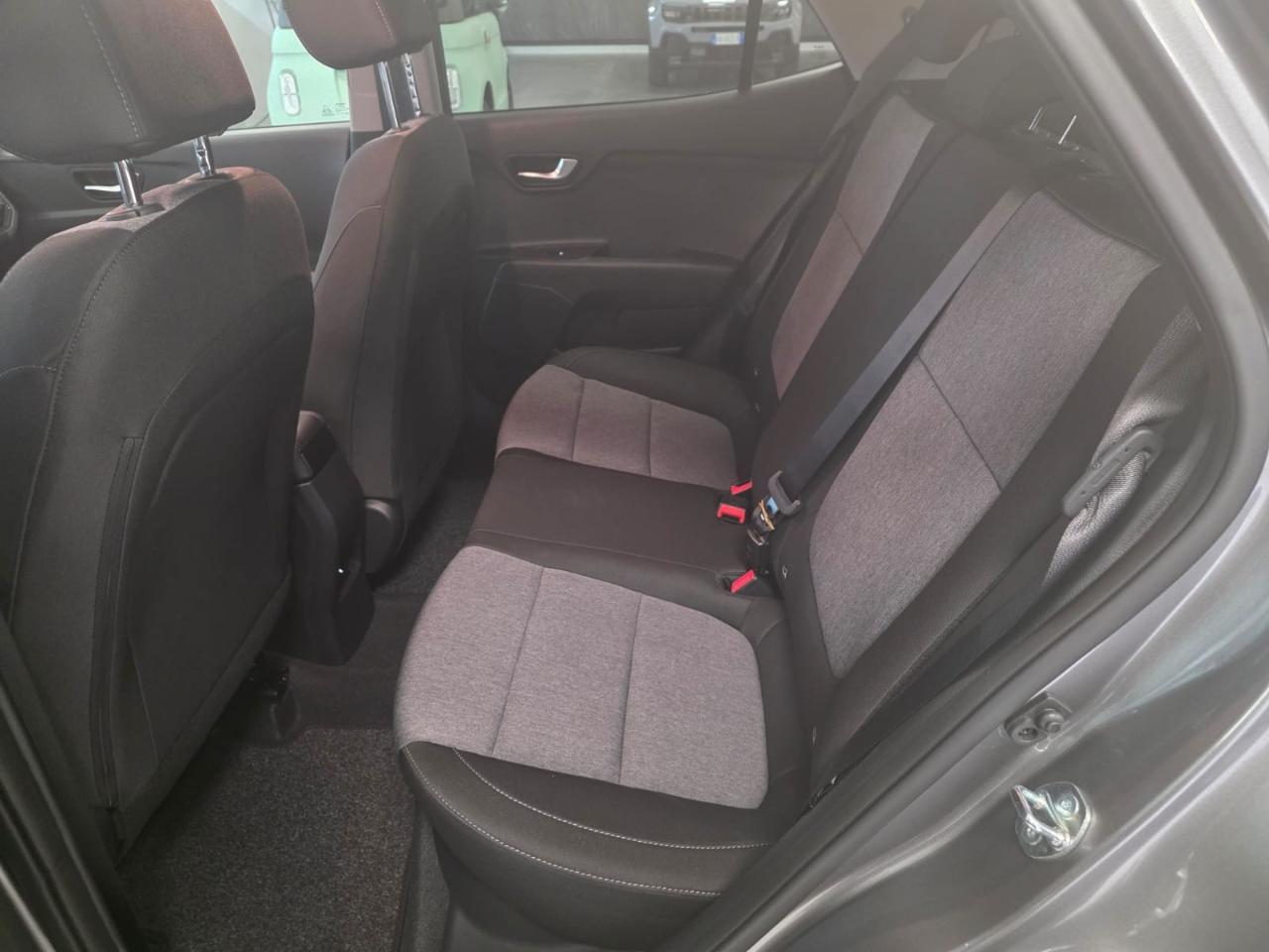 Kia Kia Stonic usata 9