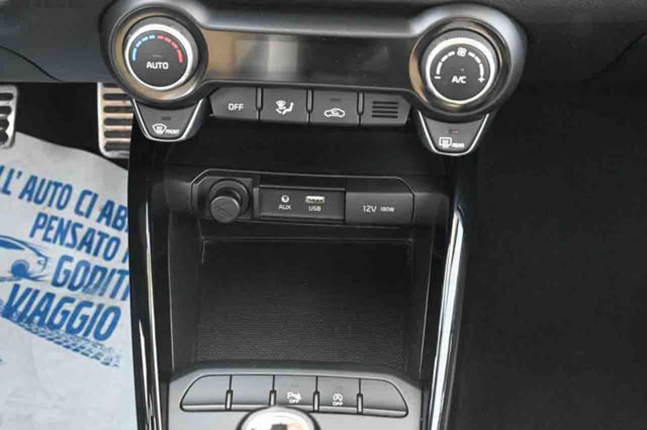 Kia Kia Stonic usata 10