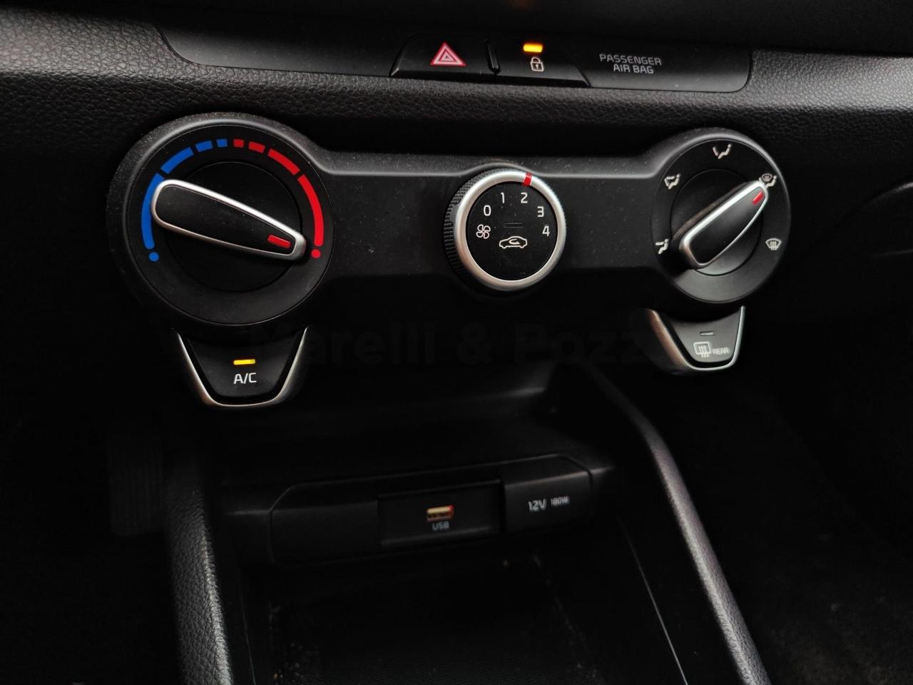 Kia Kia Stonic usata 7