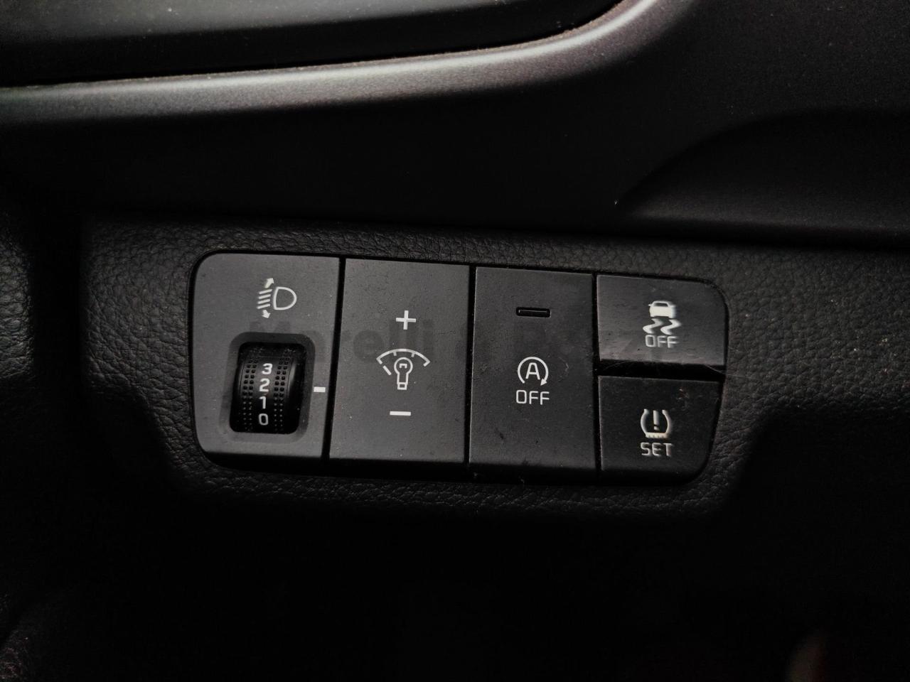 Kia Kia Stonic usata 9