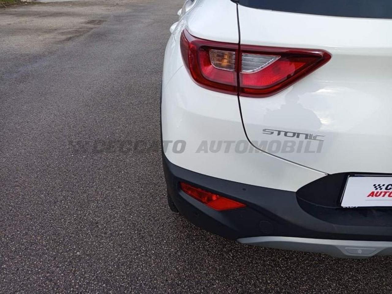 Kia Kia Stonic usata 10