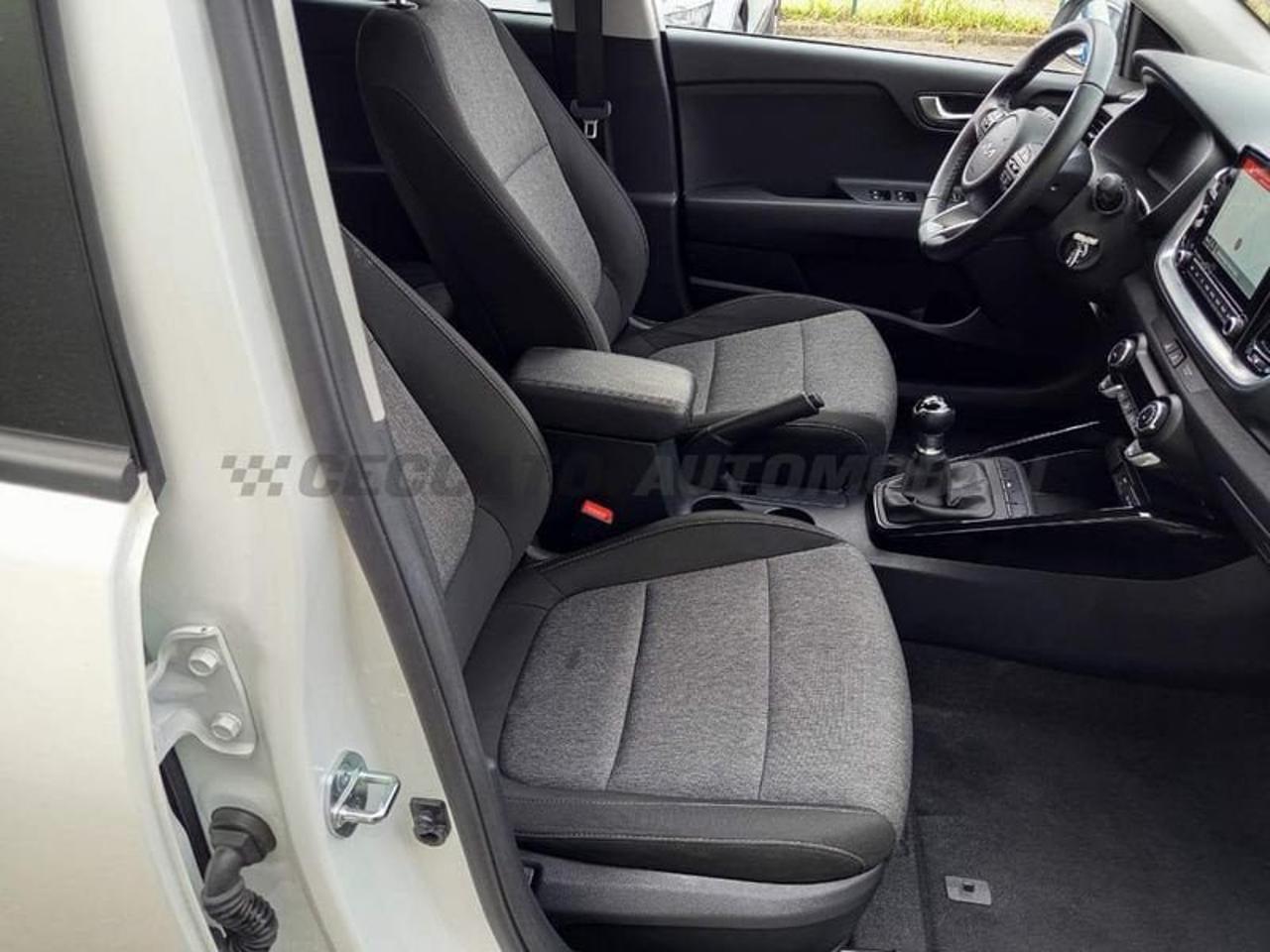 Kia Kia Stonic usata 18