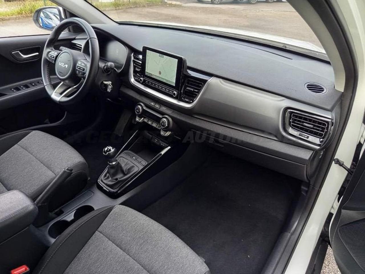 Kia Kia Stonic usata 23