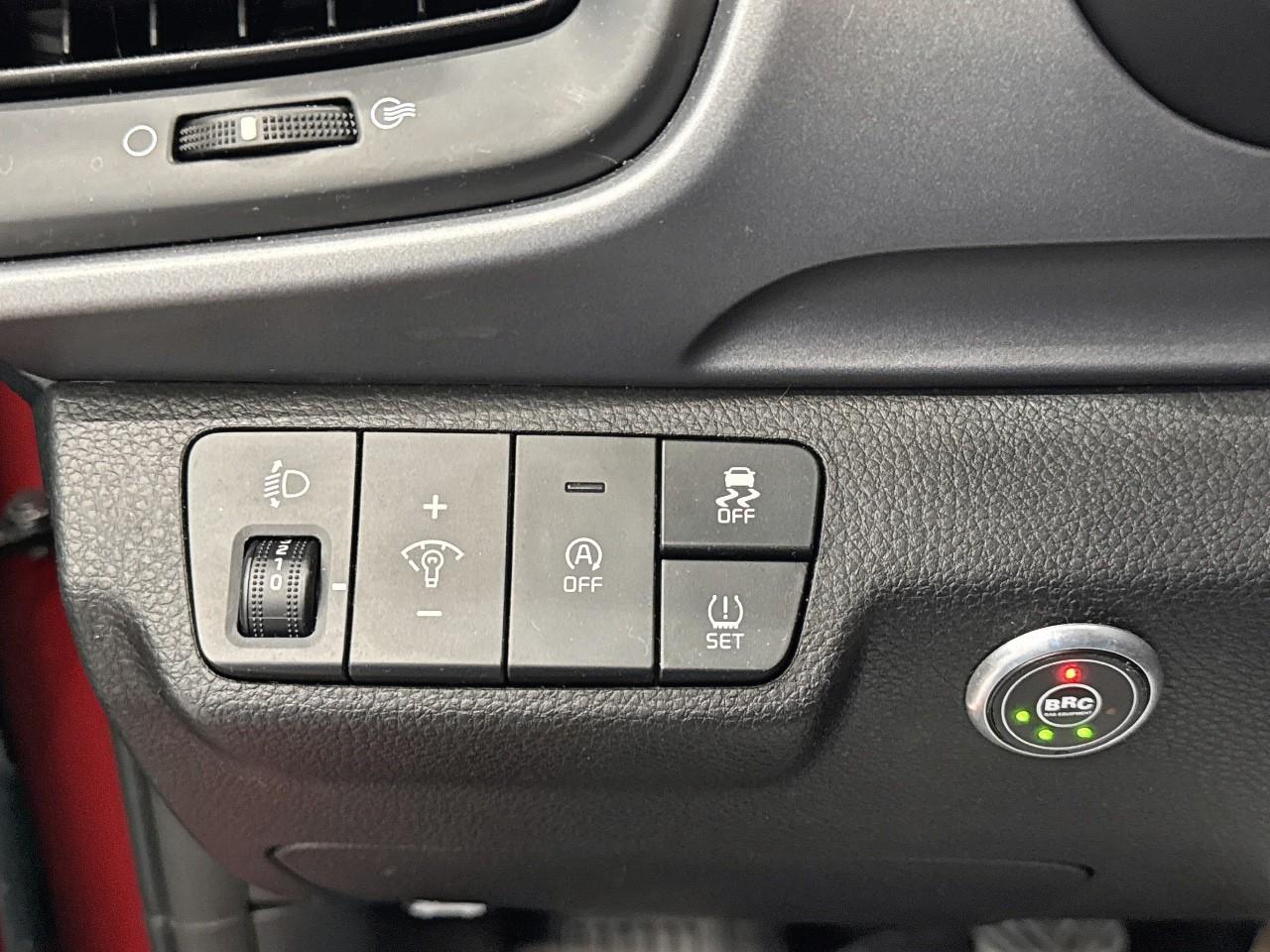 Kia Kia Stonic usata 9