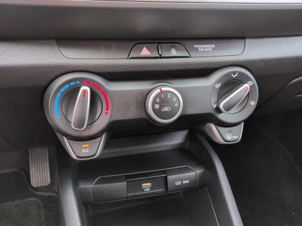 Kia Kia Stonic usata 9