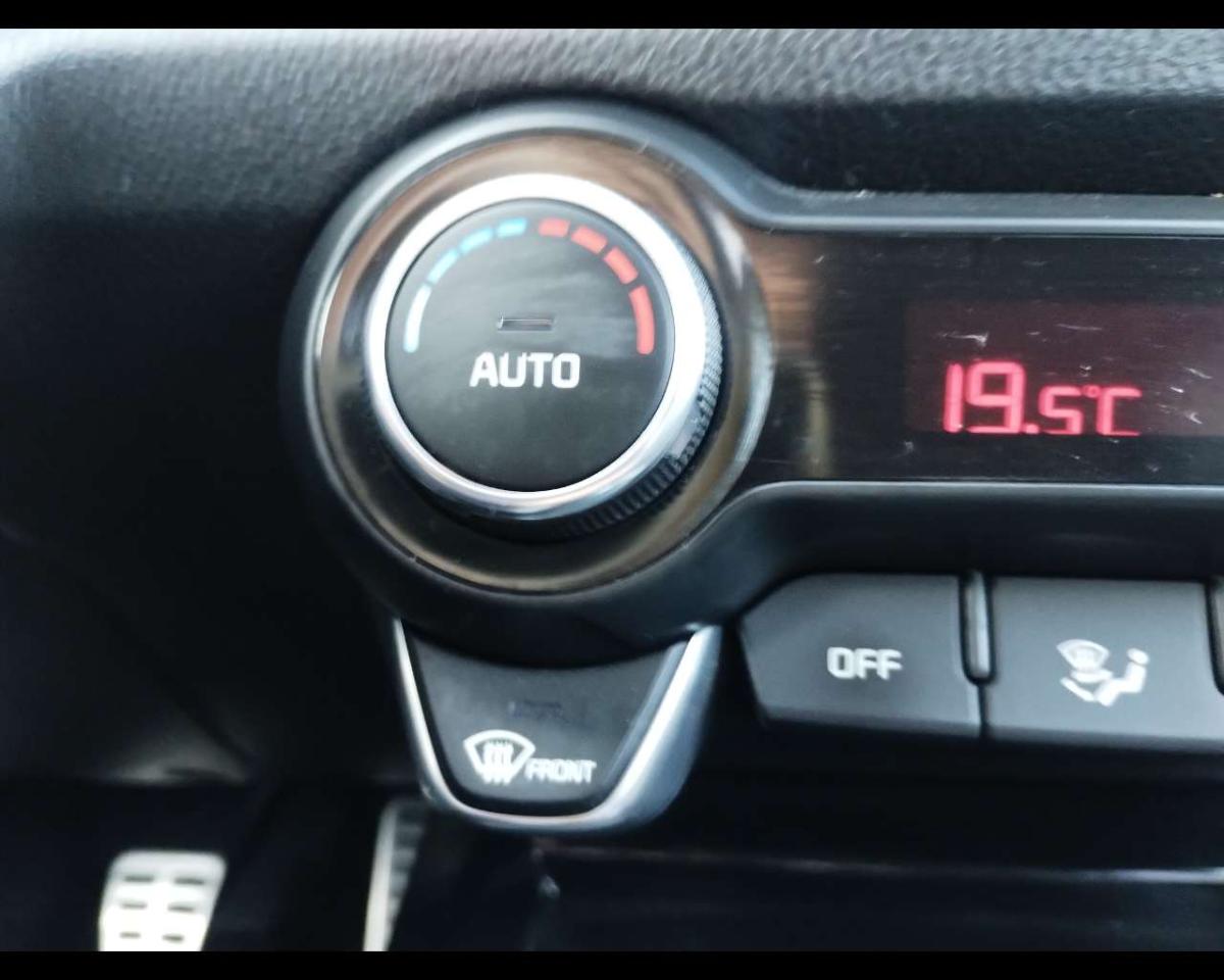 Kia Kia Stonic usata 19