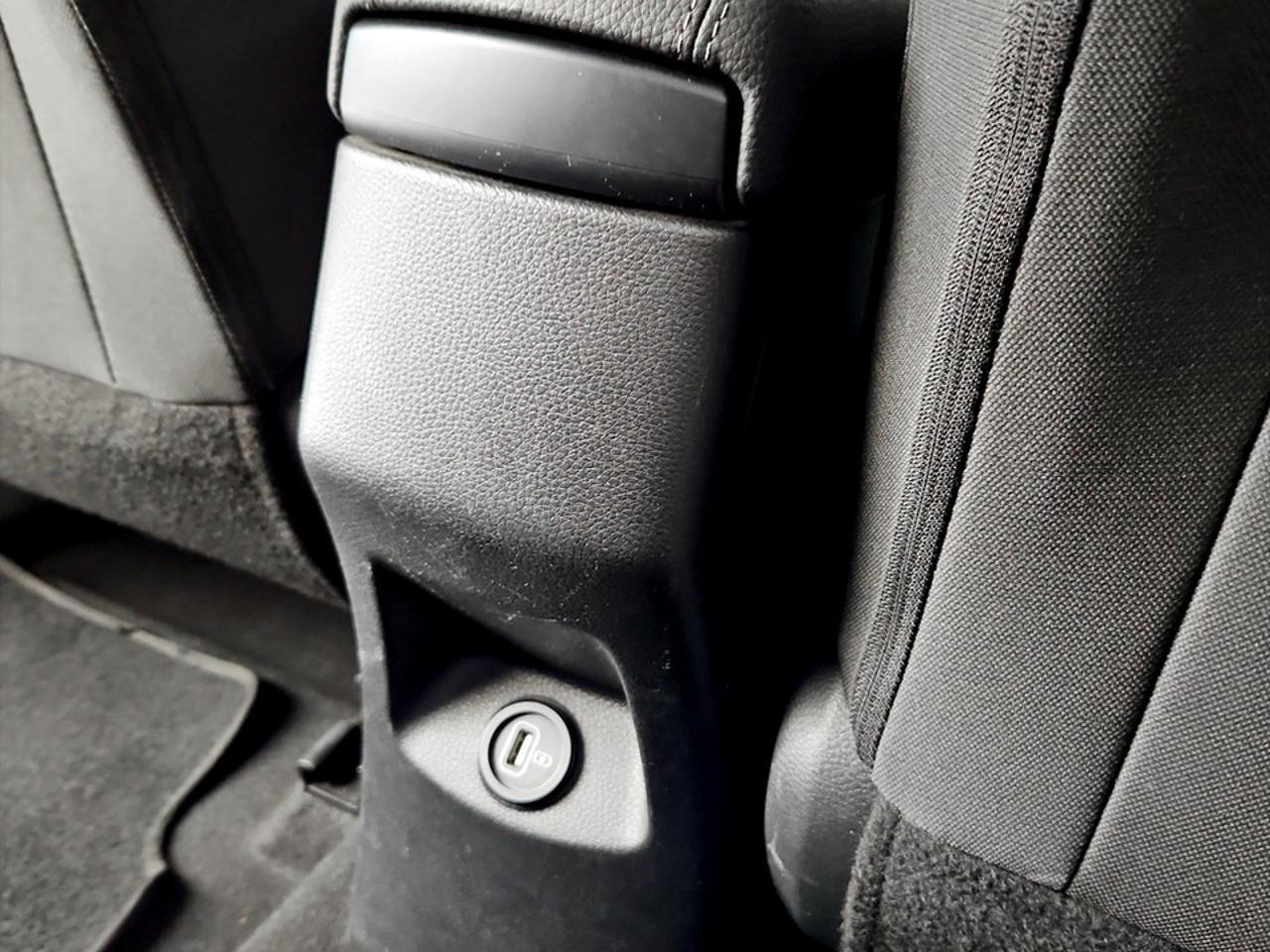 Kia Kia Stonic usata 9