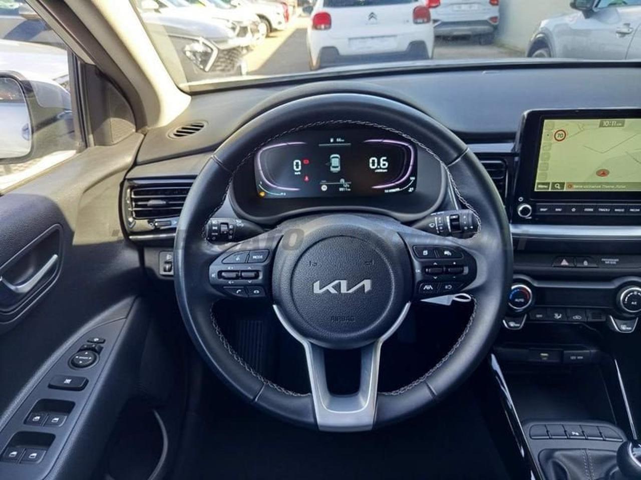 Kia Kia Stonic usata 8